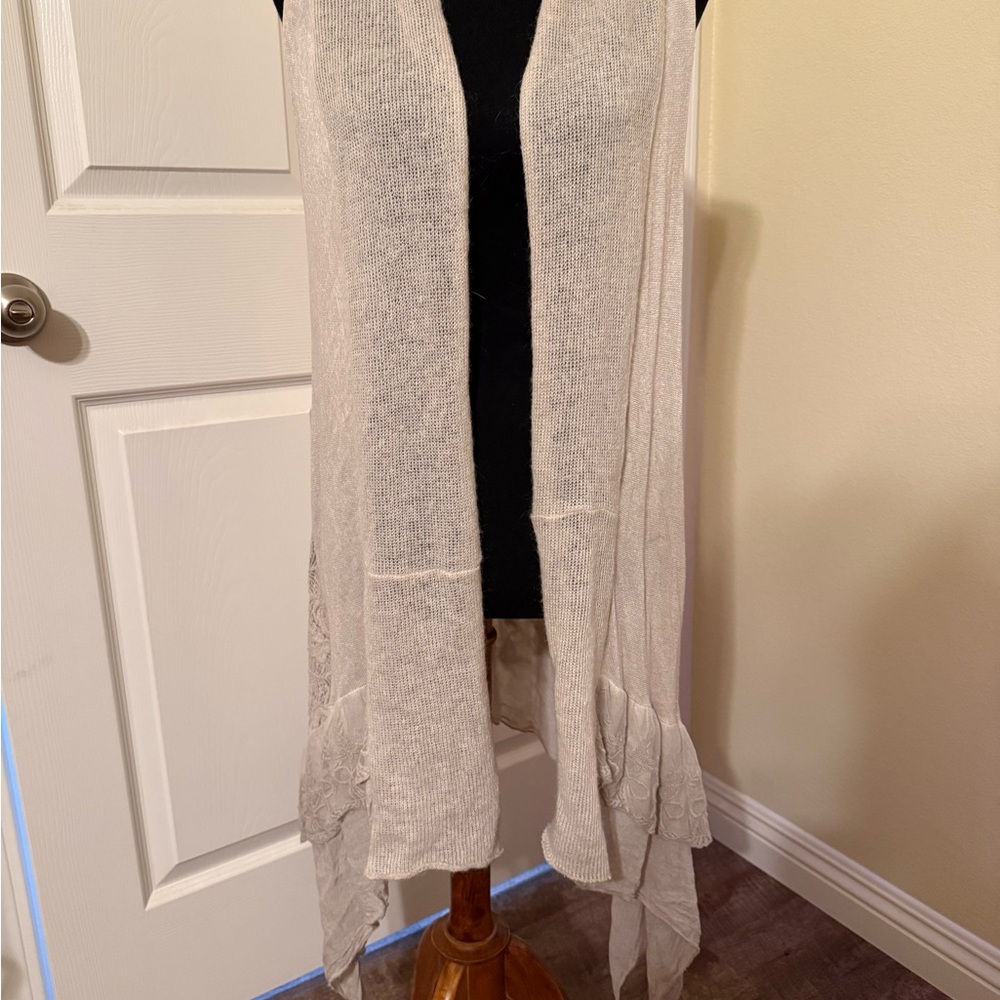 Italian Exquisite Cream Sleeveless Knit Vest